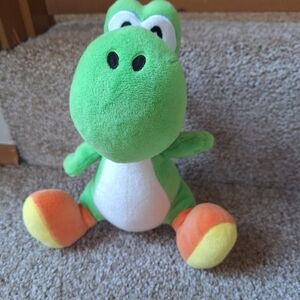 2017 Super Mario Yoshi Plush. 8"